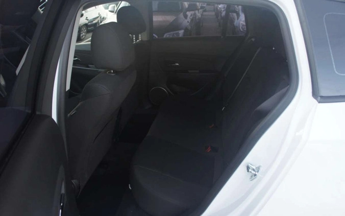 Chevrolet Cruze cena 31900 przebieg: 130900, rok produkcji 2012 z Toruń małe 154